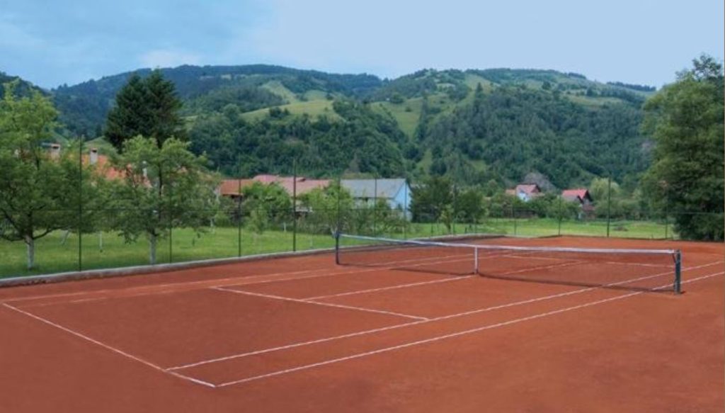 teren tenis pensiunea andrei
