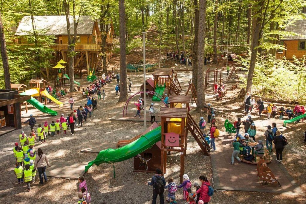 xr:d:DAF2wy2VtxI:3,j:6557653112618364934,t:23121211